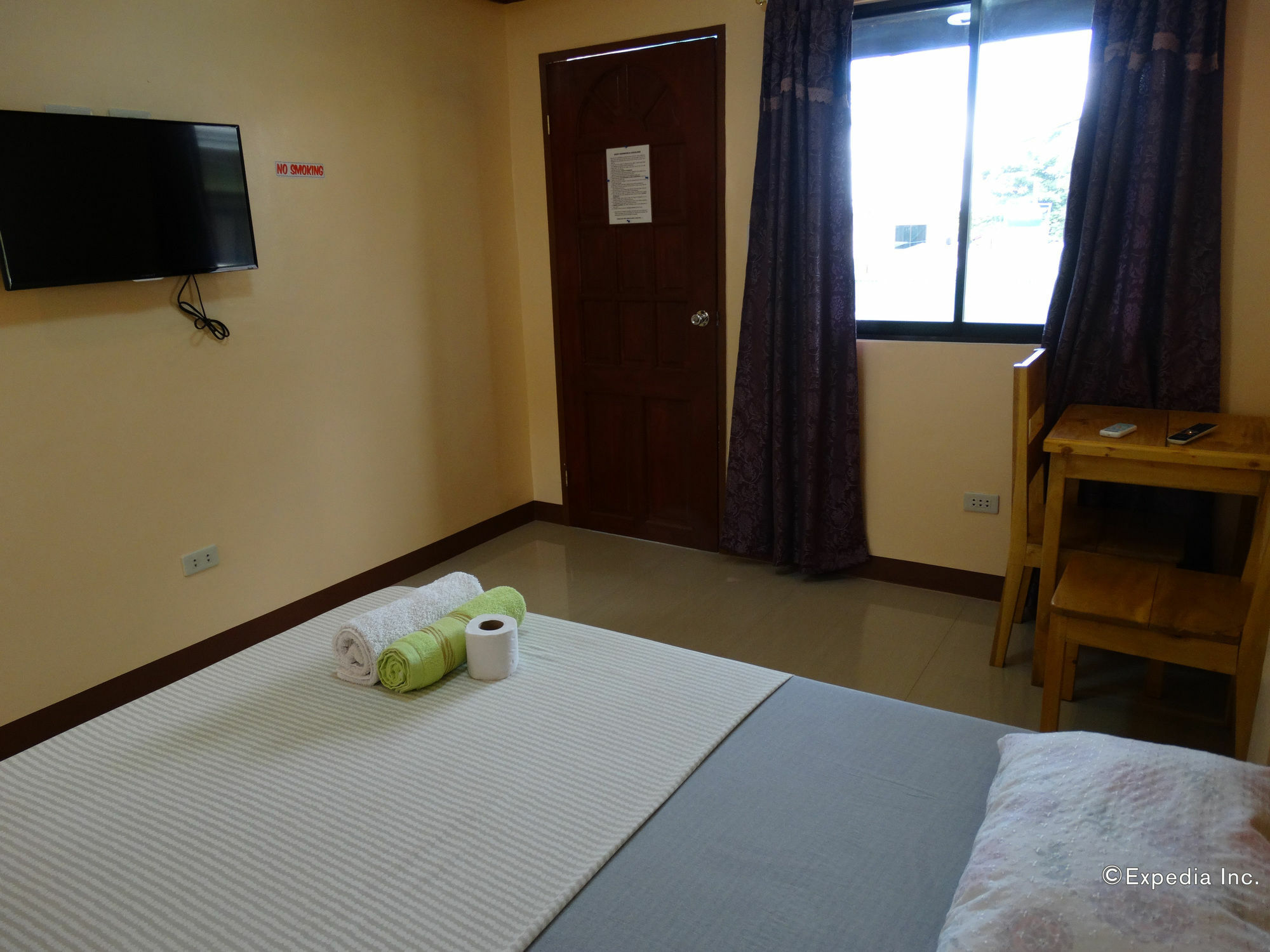 Alona Grove Tourist Inn Tawala  Екстериор снимка