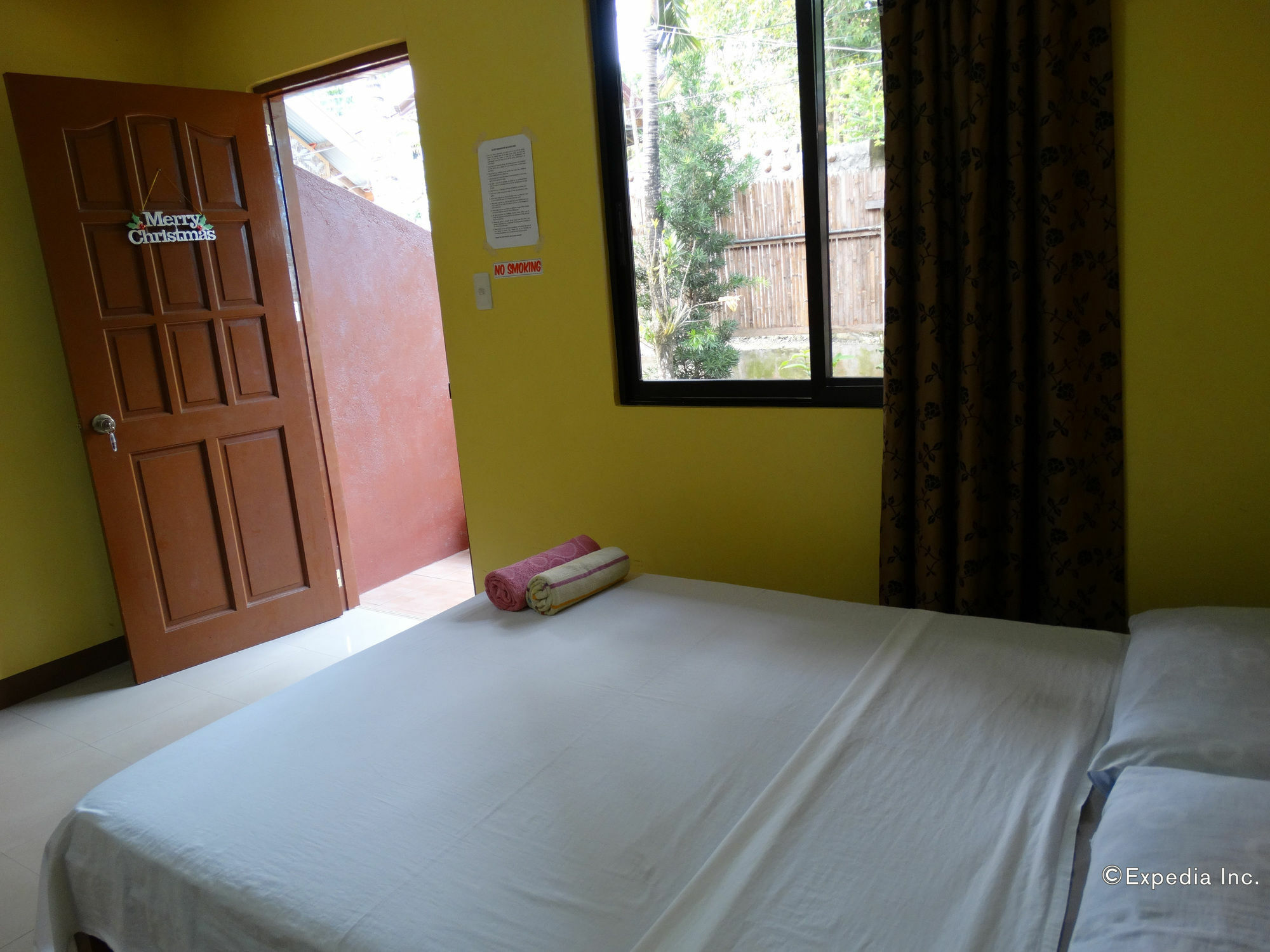 Alona Grove Tourist Inn Tawala  Екстериор снимка