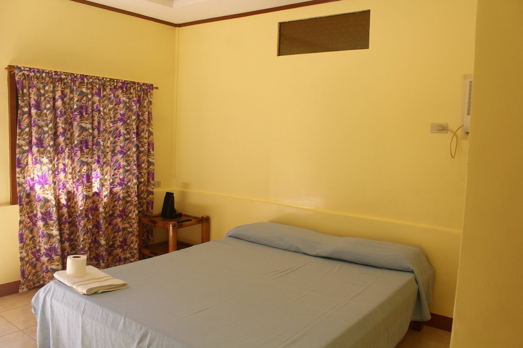 Alona Grove Tourist Inn Tawala  Екстериор снимка
