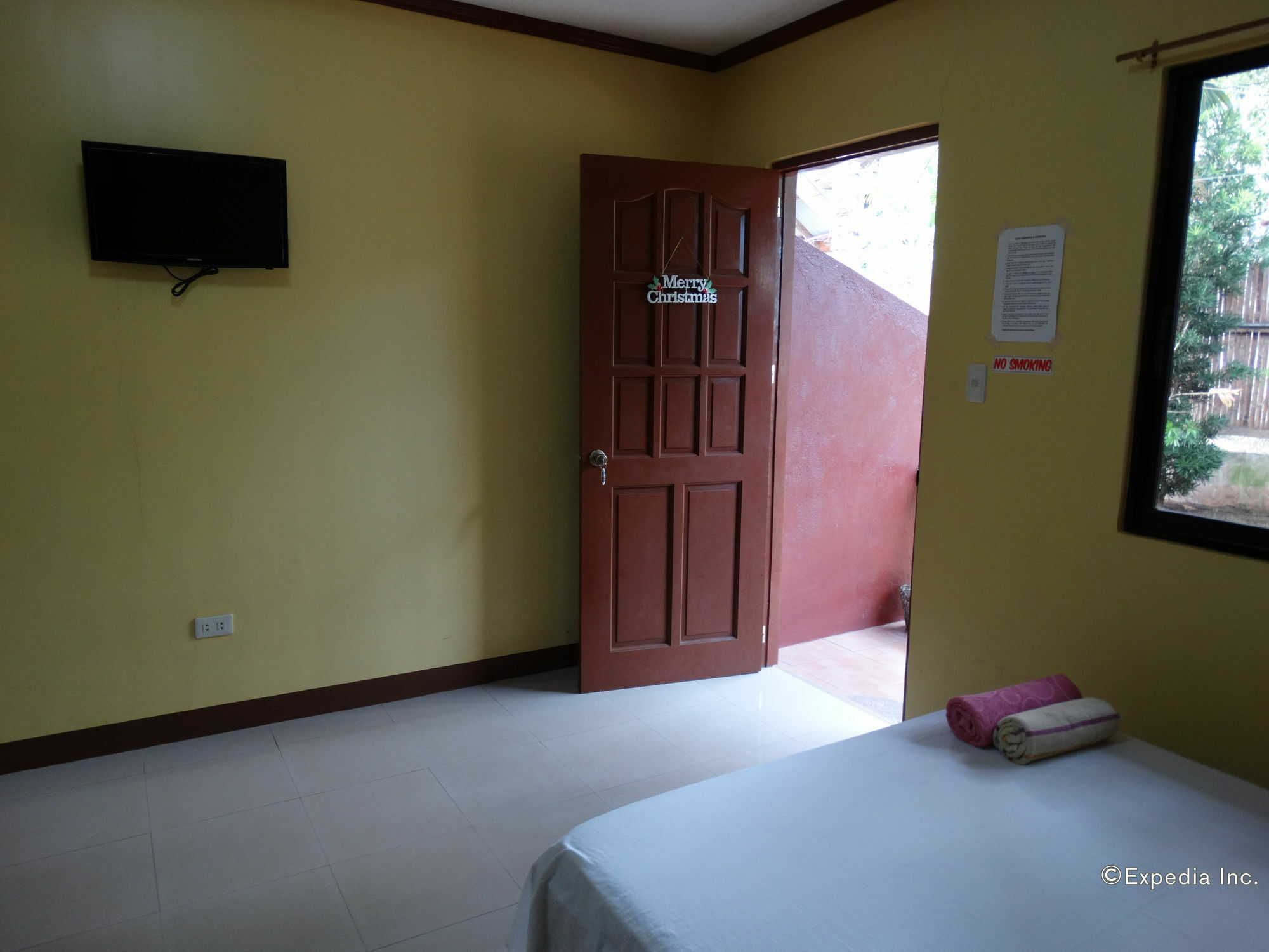 Alona Grove Tourist Inn Tawala  Екстериор снимка